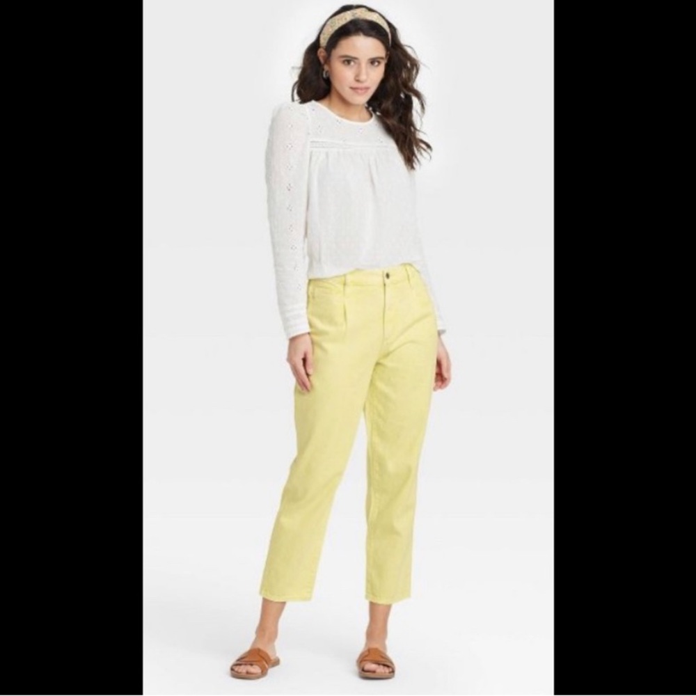 Universal Thread sz 14/32 highest rise taper jeans nwt